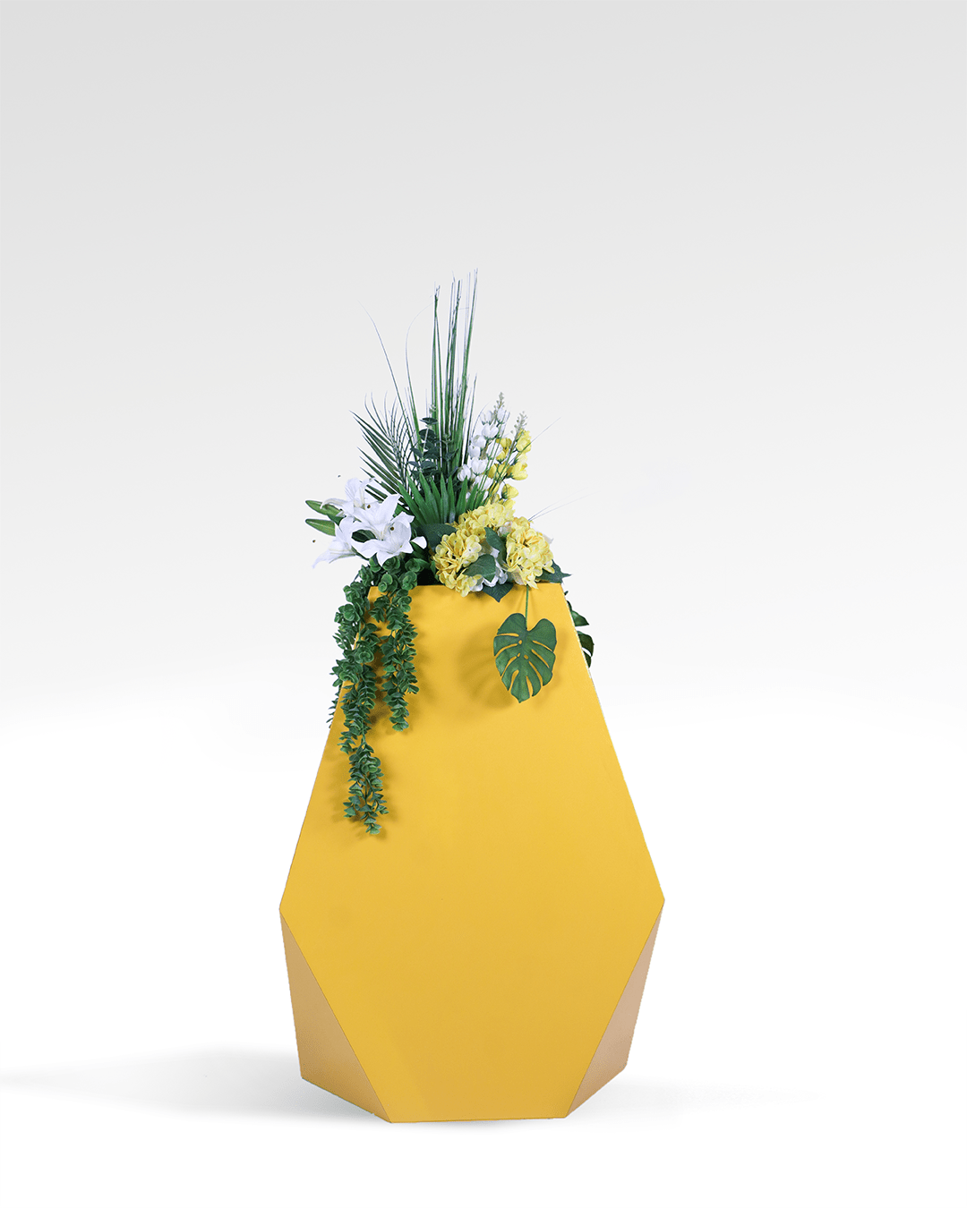 فازات مودرن بألوان متعددة لتنسيق المنزل – Maz Decoration