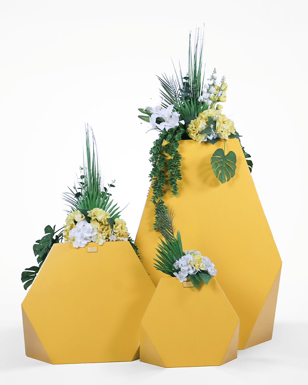 فازات مودرن بألوان متعددة لتنسيق المنزل – Maz Decoration